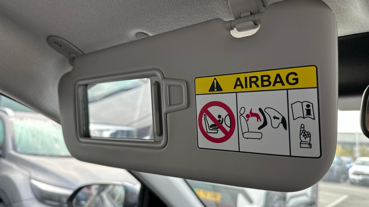 Used Kia Stonic 2022 for sale - 76336290: Photo 45