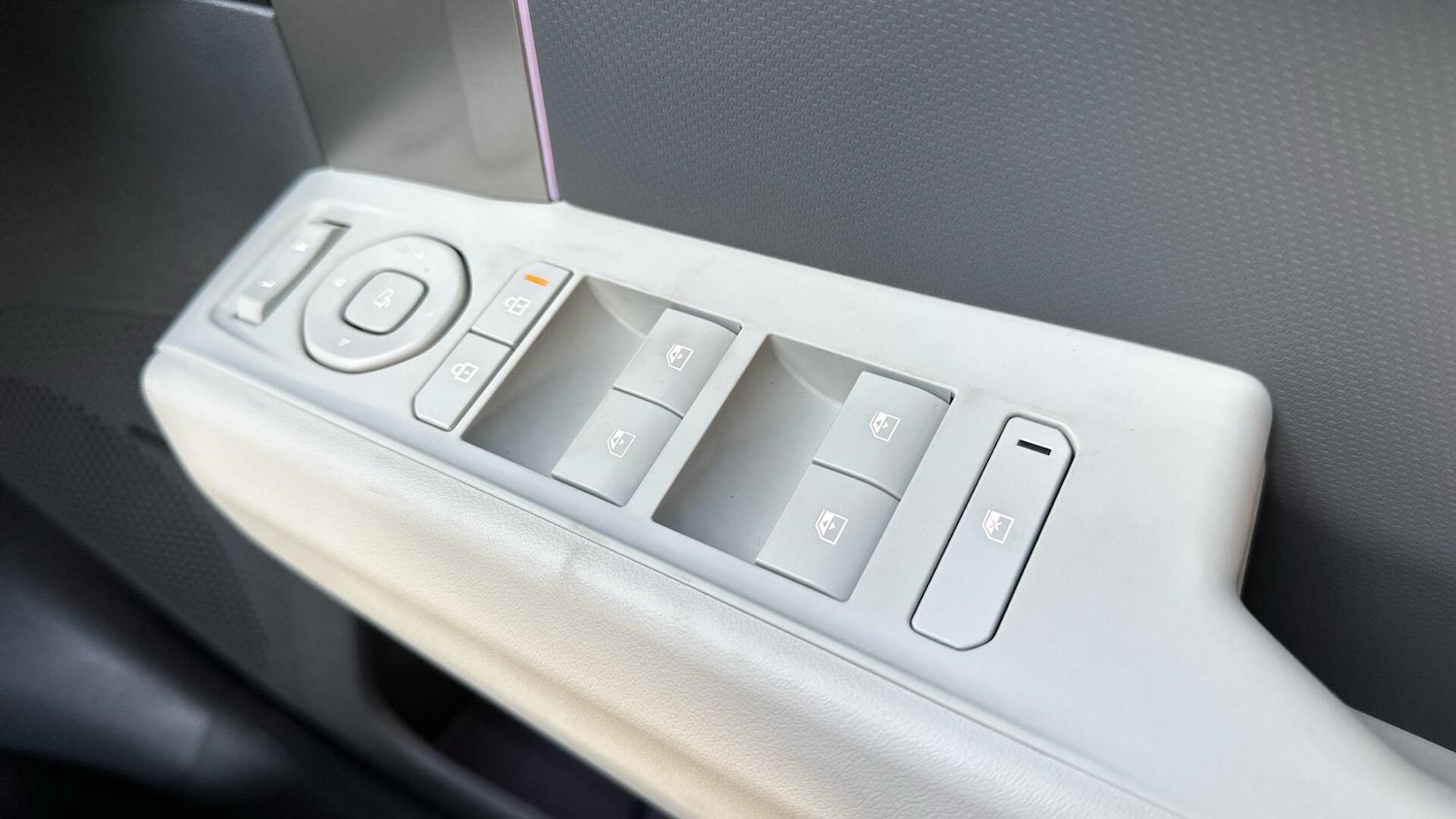 Used Kia EV3 2026 for sale - 77306356: Photo 25