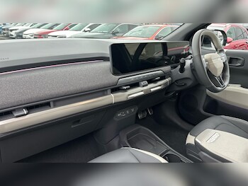 Used Kia EV3 2025 for sale - 77306082: Photo