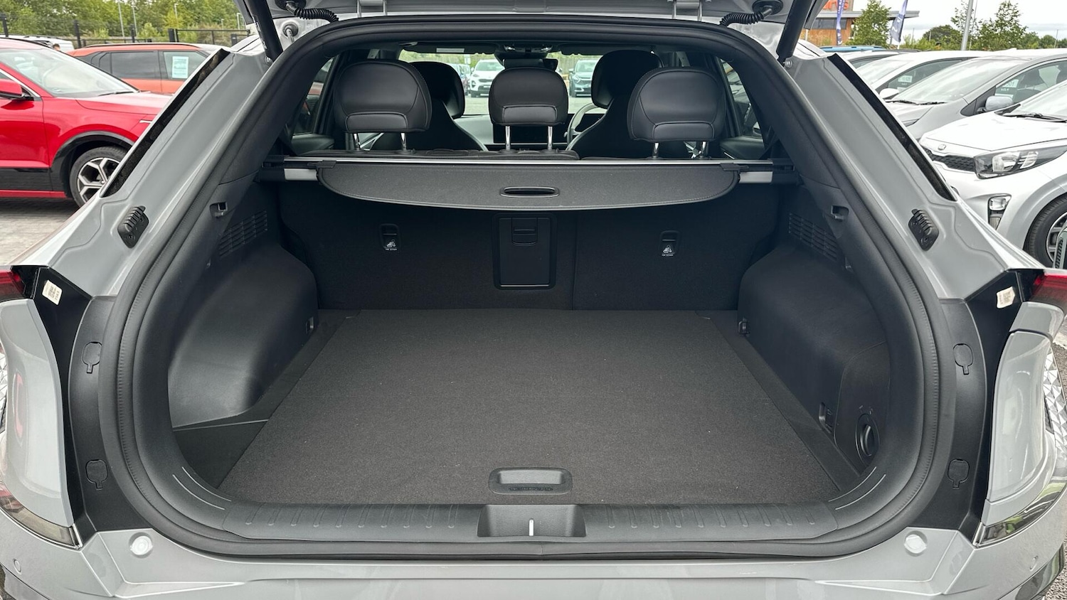 Used Kia EV6 2025 for sale - 76632687: Photo 8