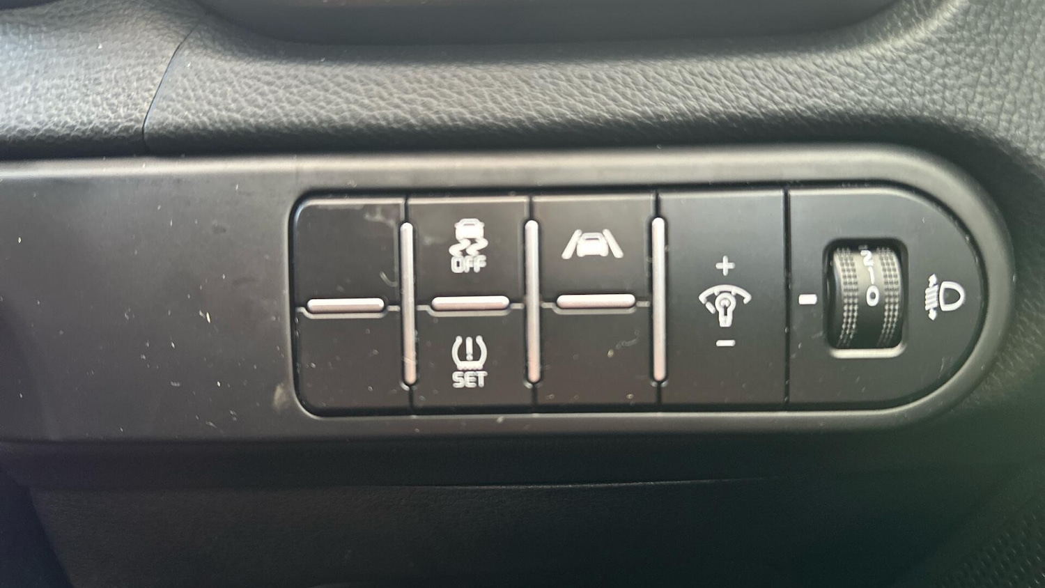 Used Kia Ceed 2025 for sale - 78100460: Photo 17