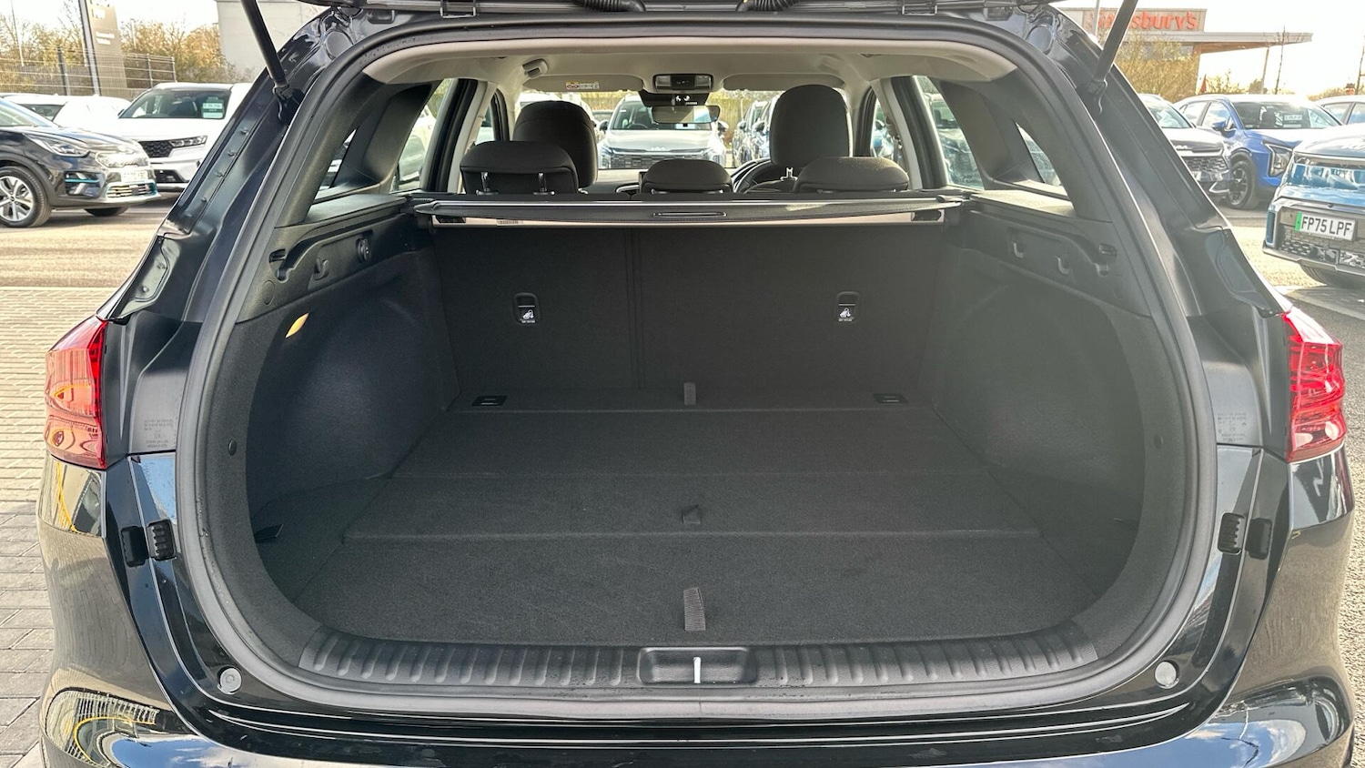 Used Kia Ceed 2025 for sale - 78100460: Photo 8