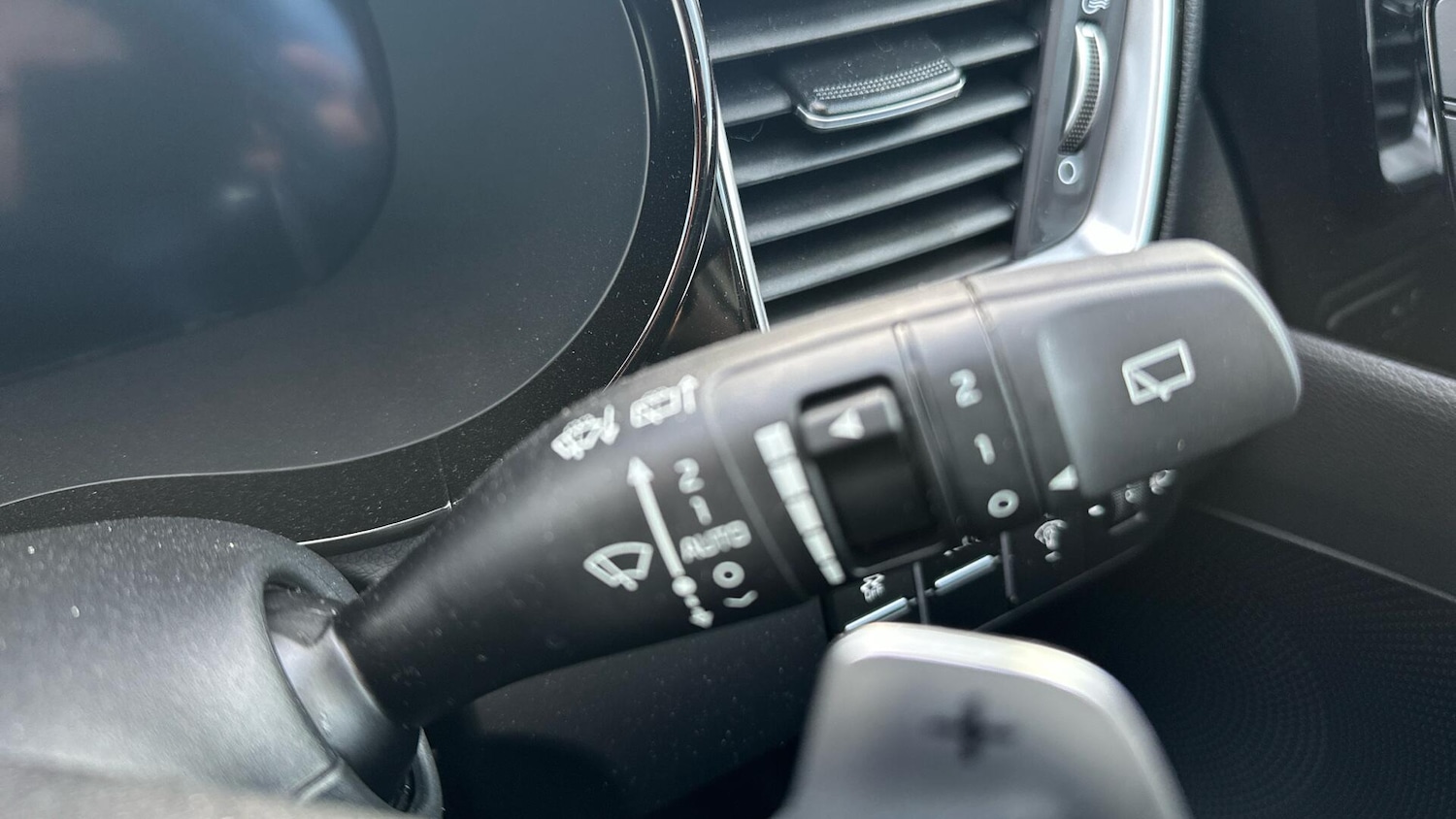 Used Kia XCeed 2025 for sale - 76337383: Photo 17