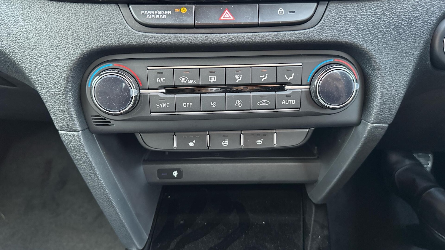 Used Kia XCeed 2025 for sale - 76337383: Photo 21