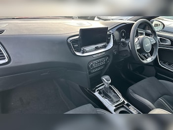 Used Kia XCeed 2025 for sale - 76337383: Photo