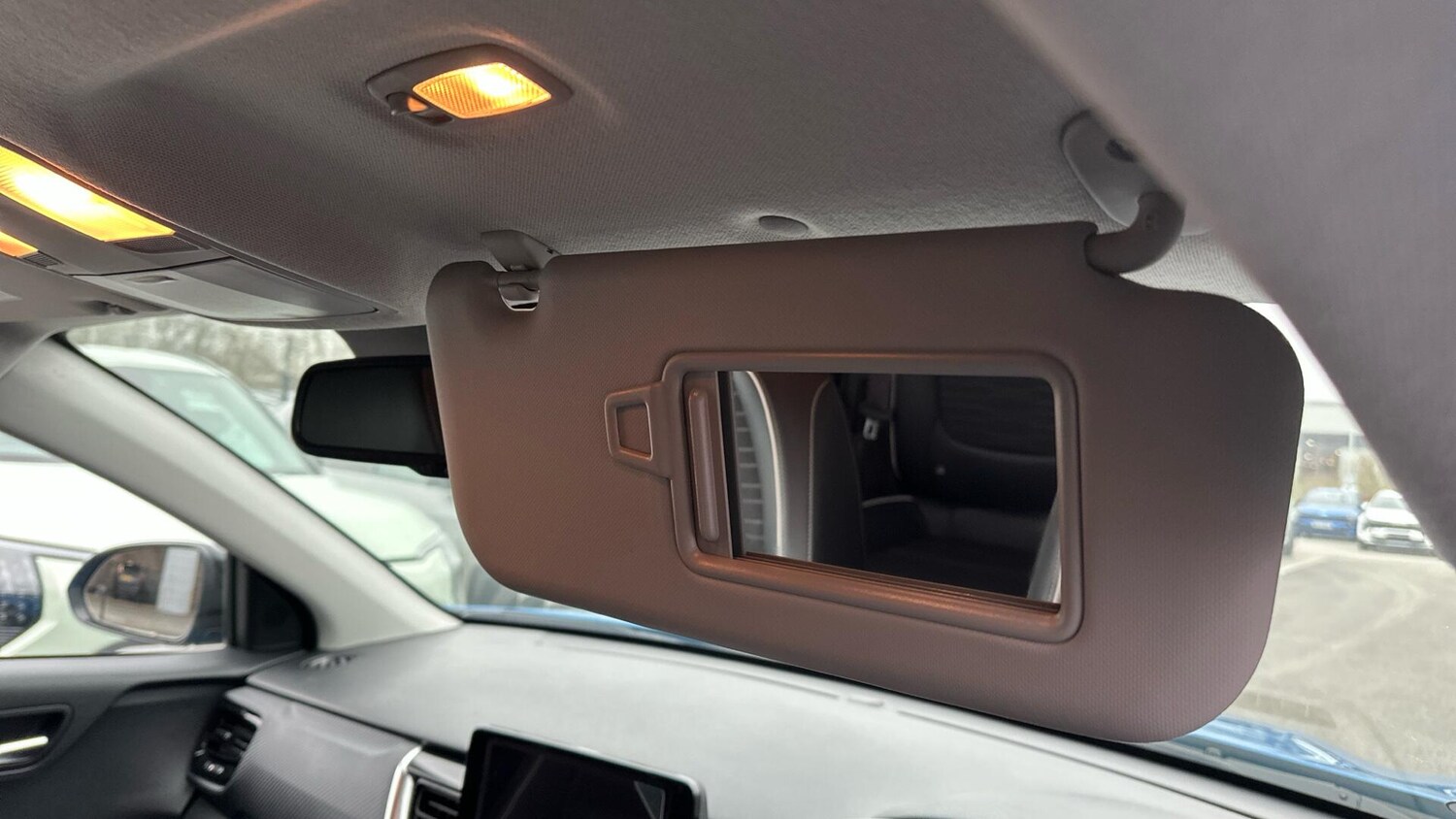 Used Kia Stonic 2025 for sale - 77550319: Photo 25