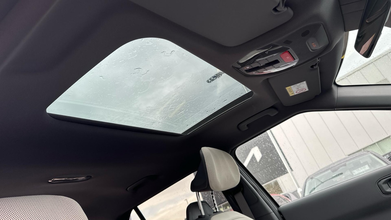 Used Kia EV3 2025 for sale - 77163676: Photo 14