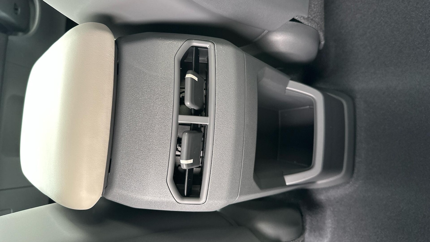 Used Kia EV3 2025 for sale - 77163676: Photo 29