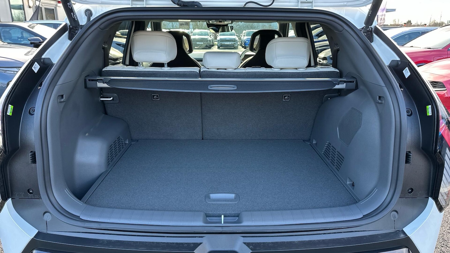 Used Kia EV3 2026 for sale - 77510187: Photo 8