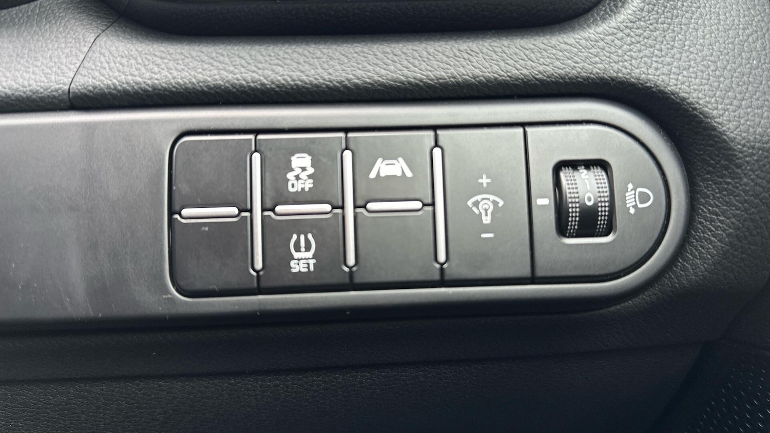 Used Kia XCeed 2025 for sale - 76498975: Photo 17