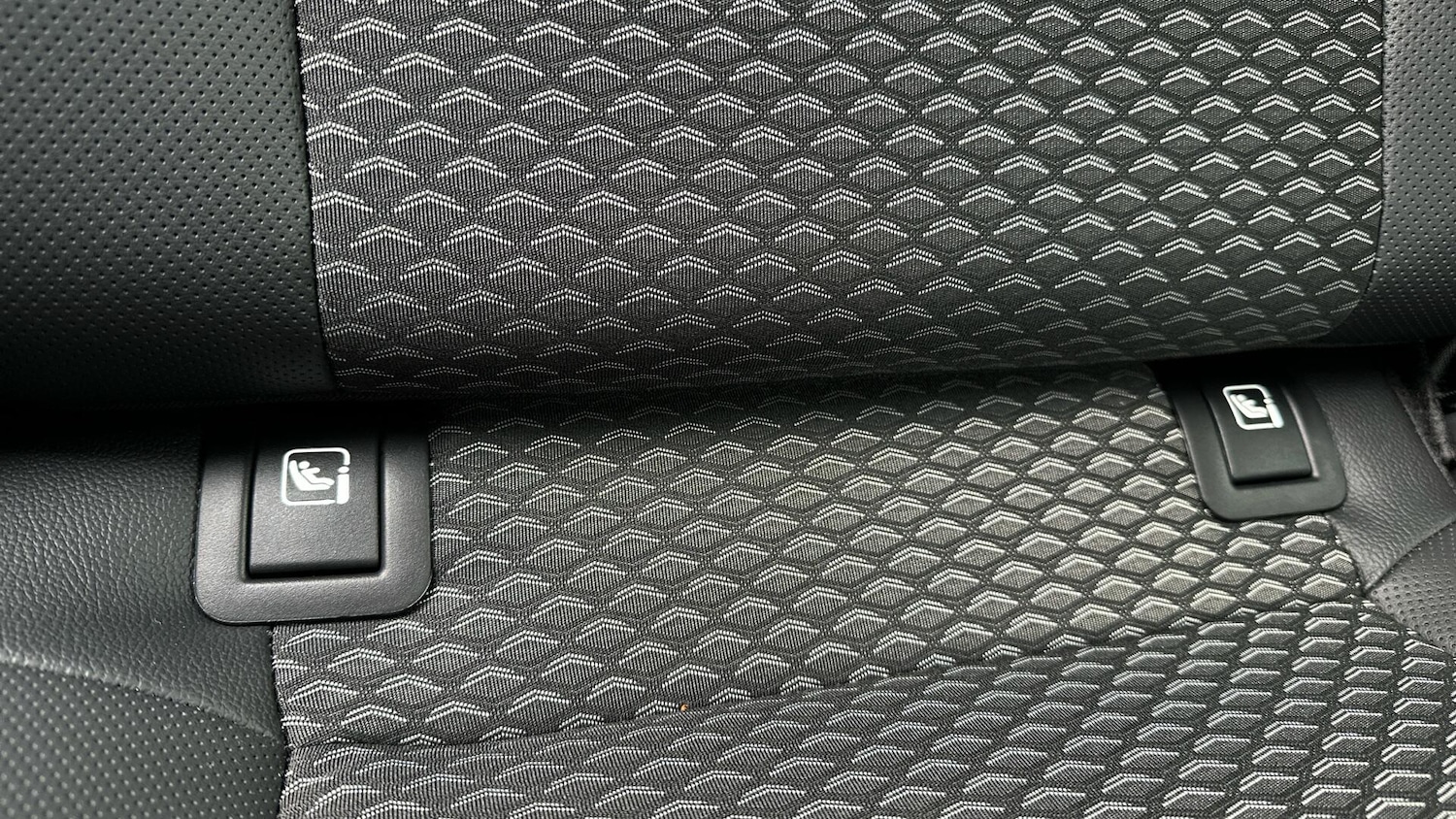 Used Kia XCeed 2025 for sale - 76498975: Photo 25