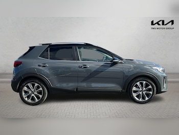 Used Kia Stonic 2021 for sale - 76336780: Photo