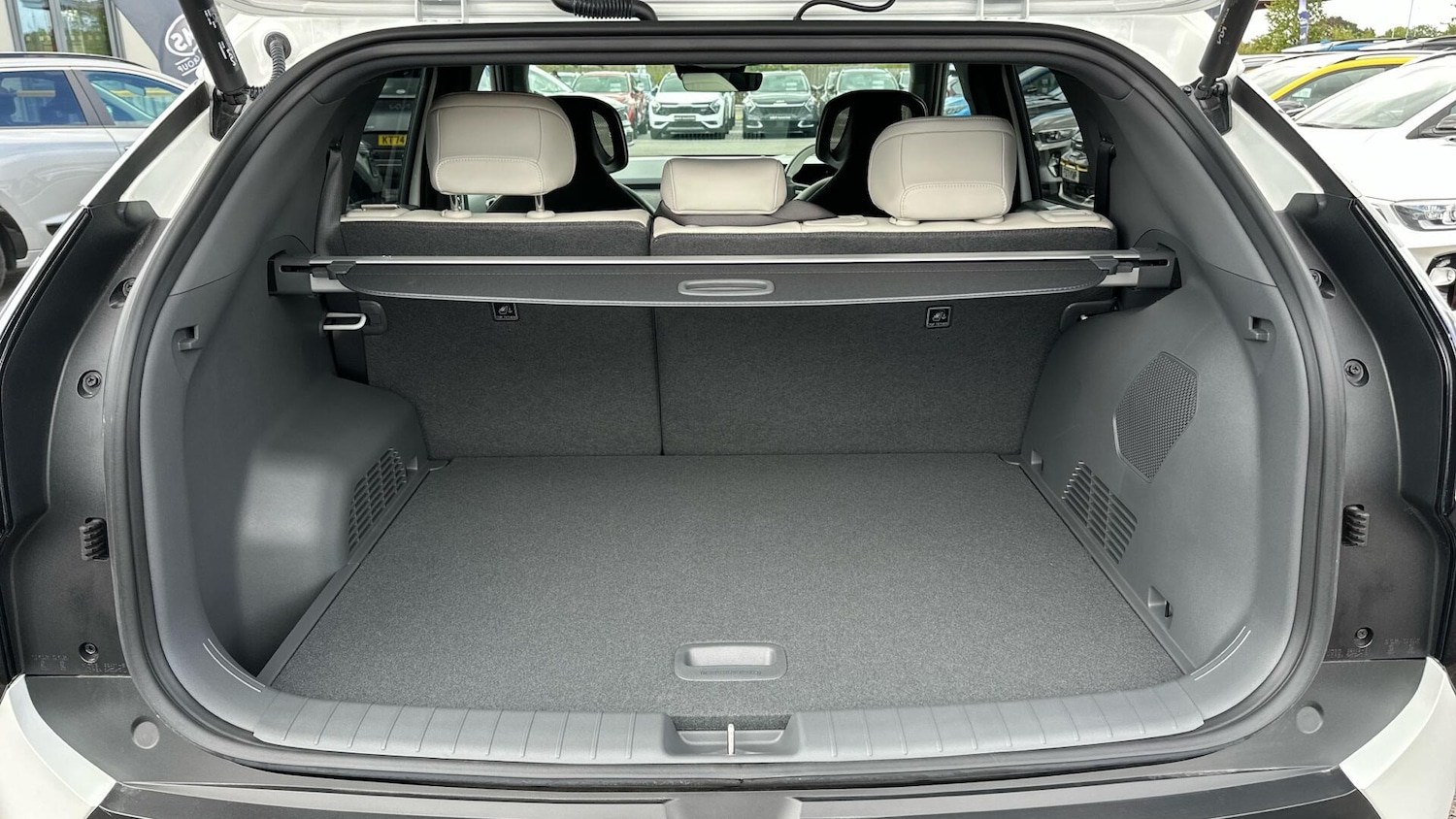 Used Kia EV3 2025 for sale - 76573407: Photo 8