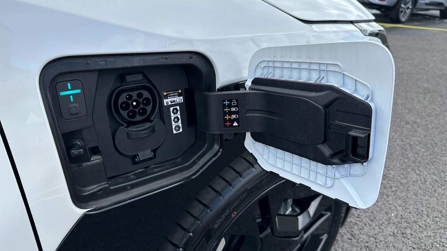 Used Kia EV3 2025 for sale - 76573407: Photo 9