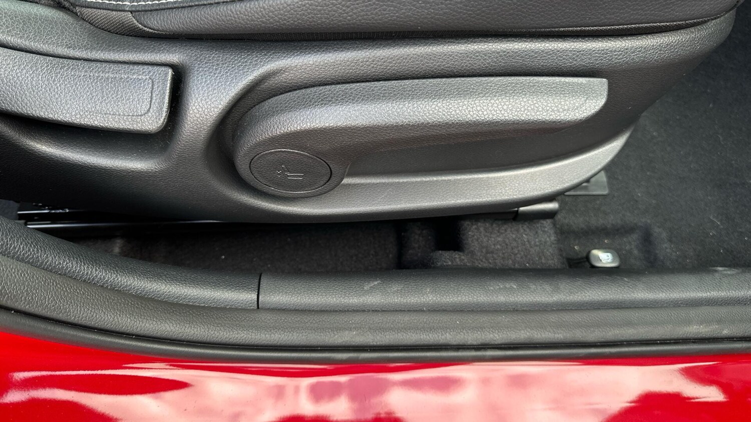 Used Kia Stonic 2025 for sale - 76336051: Photo 24