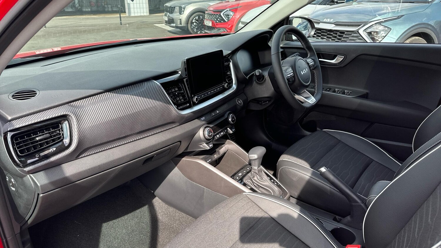 Used Kia Stonic 2025 for sale - 76336051: Photo 3