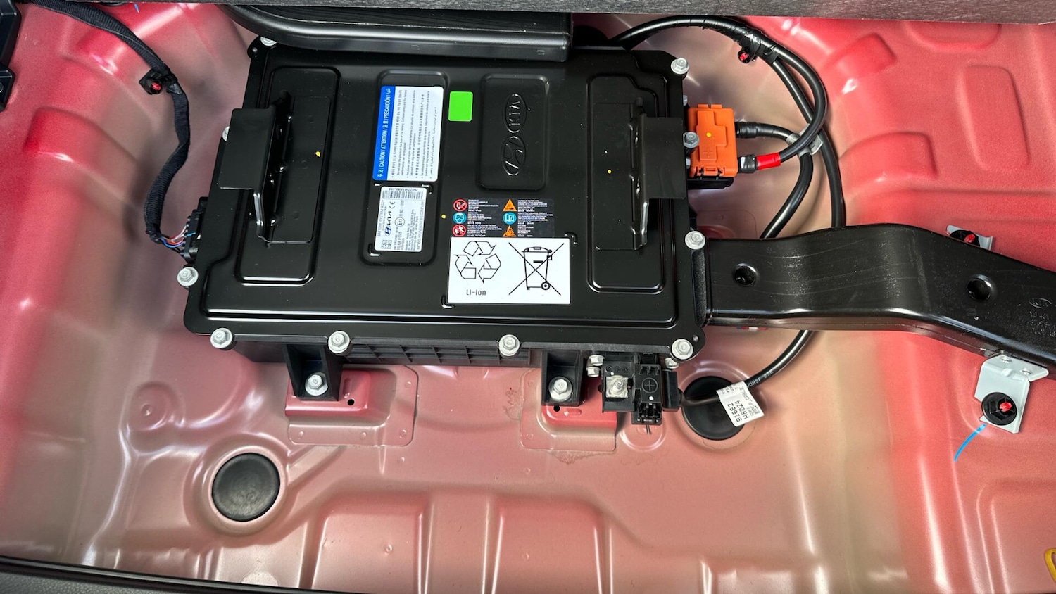 Used Kia Stonic 2025 for sale - 76336051: Photo 37