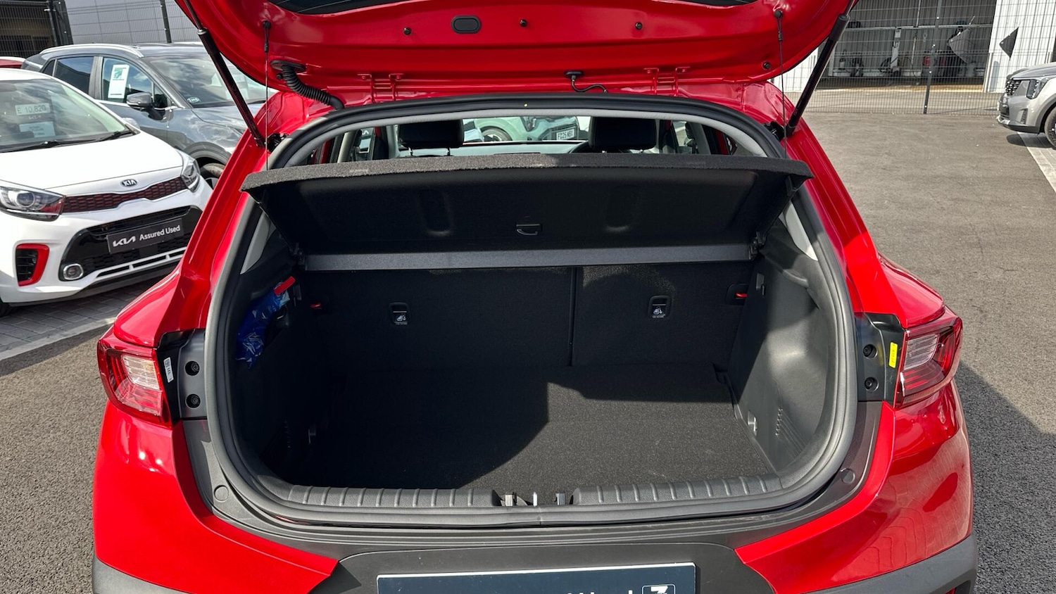 Used Kia Stonic 2025 for sale - 76336051: Photo 8