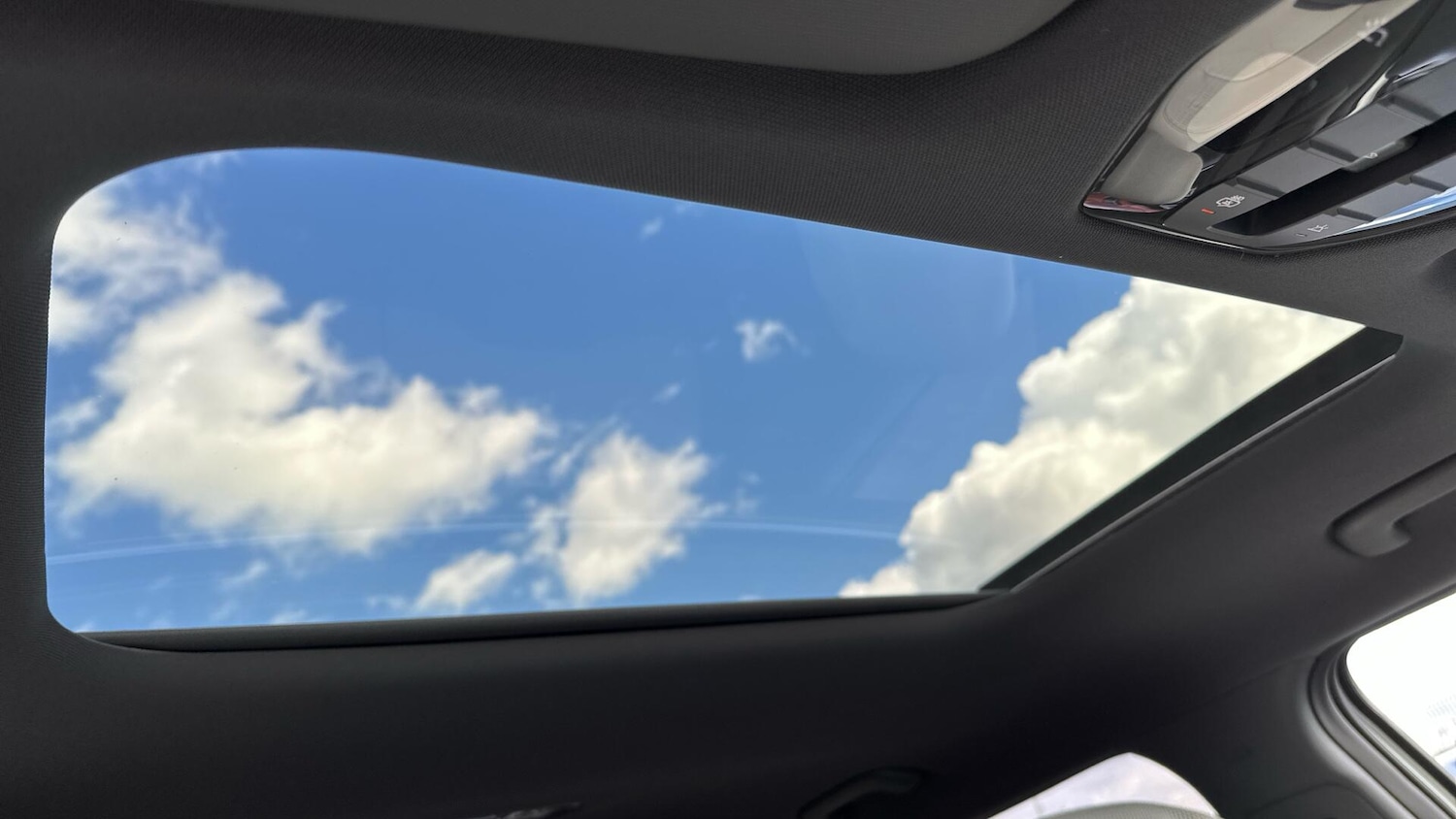 Used Kia EV3 2025 for sale - 76585155: Photo 14