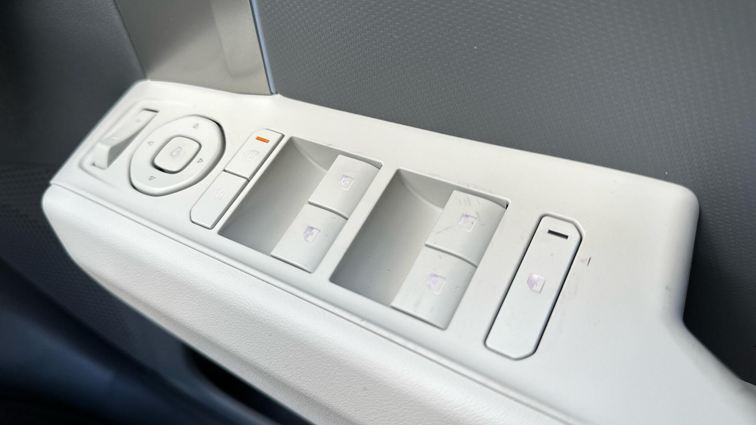 Used Kia EV3 2025 for sale - 76585155: Photo 23