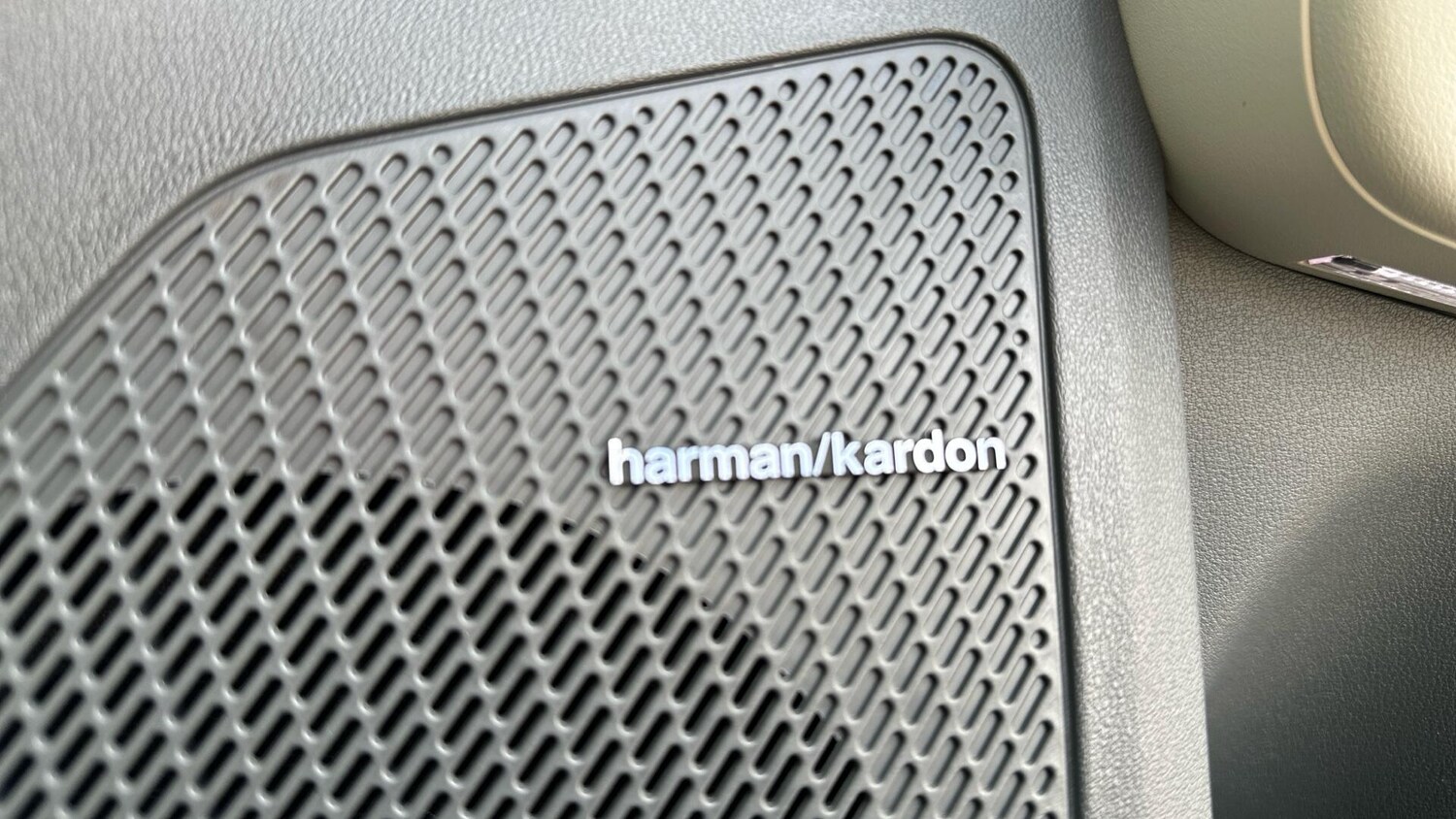 Used Kia EV3 2025 for sale - 76585155: Photo 32