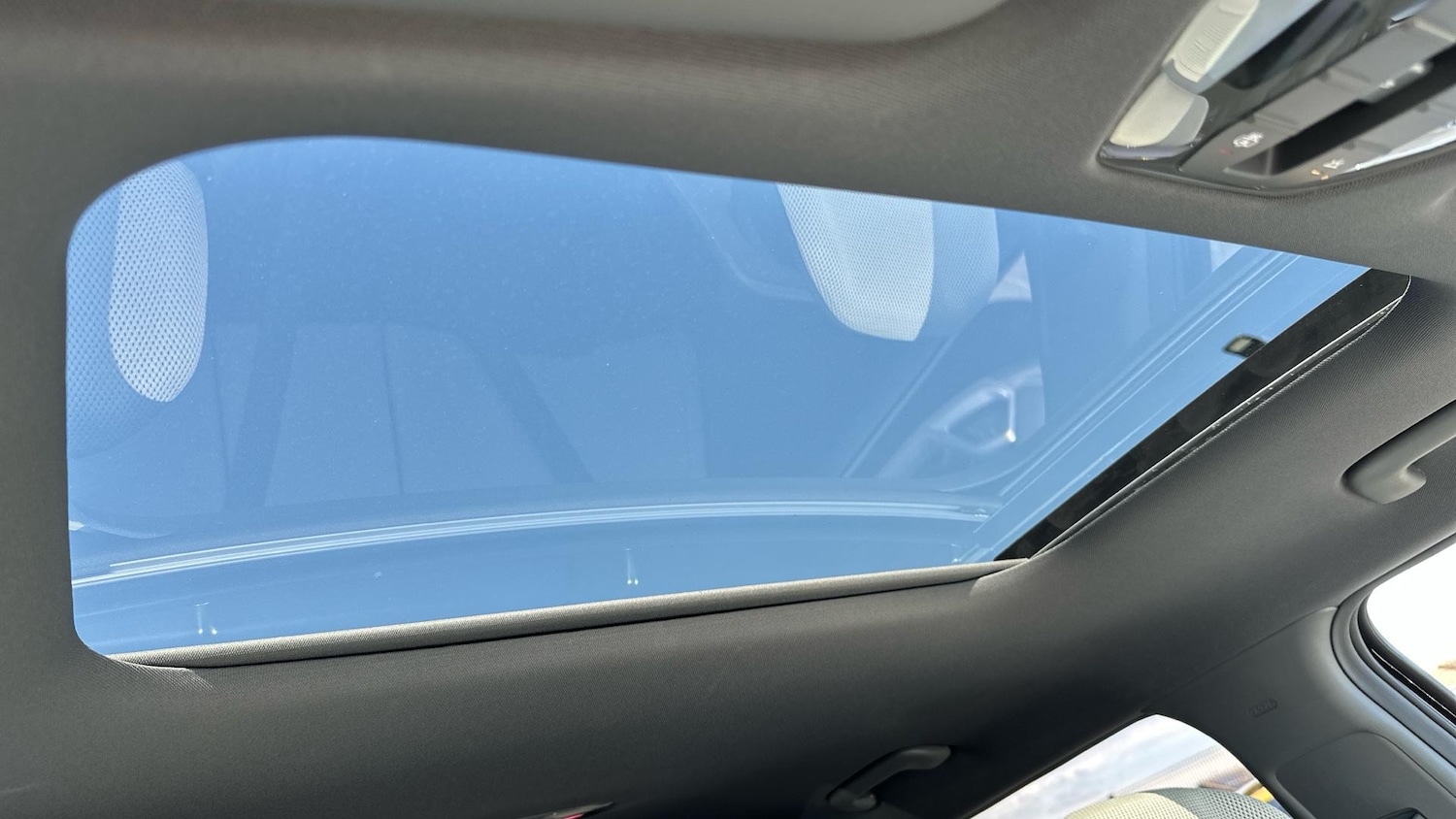 Used Kia EV3 2025 for sale - 76336764: Photo 14