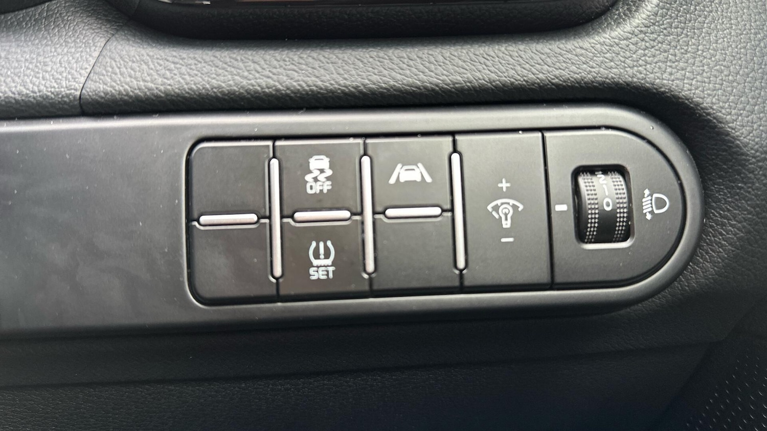 Used Kia Ceed 2025 for sale - 76336236: Photo 17