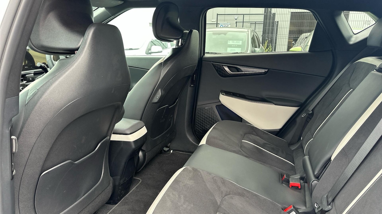Used Kia EV6 2025 for sale - 76337833: Photo 12
