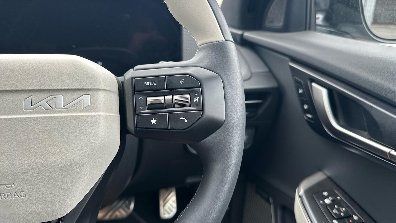 Used Kia EV6 2025 for sale - 76337833: Photo 18