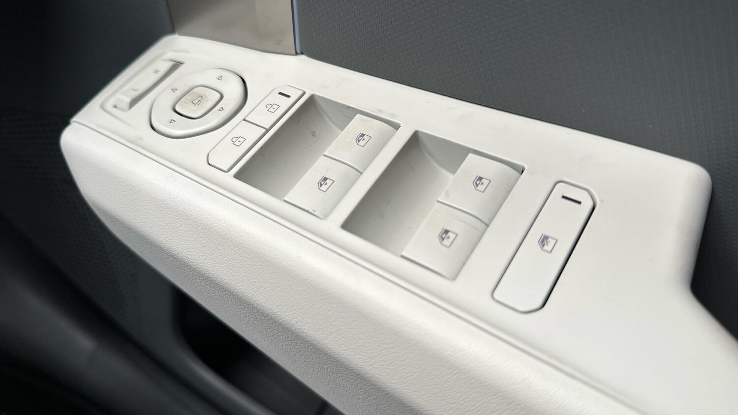 Used Kia EV3 2025 for sale - 76573077: Photo 23