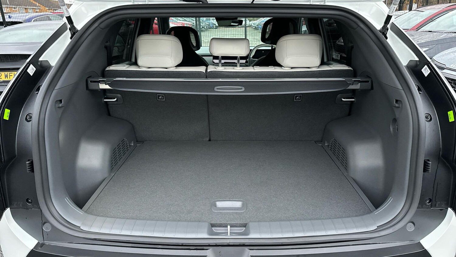 Used Kia EV3 2025 for sale - 76832218: Photo 8