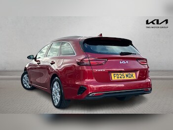 Used Kia Ceed 2025 for sale - 77550103: Photo