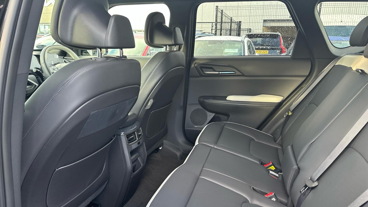 Used Kia EV5 2026 for sale - 77673230: Photo 12