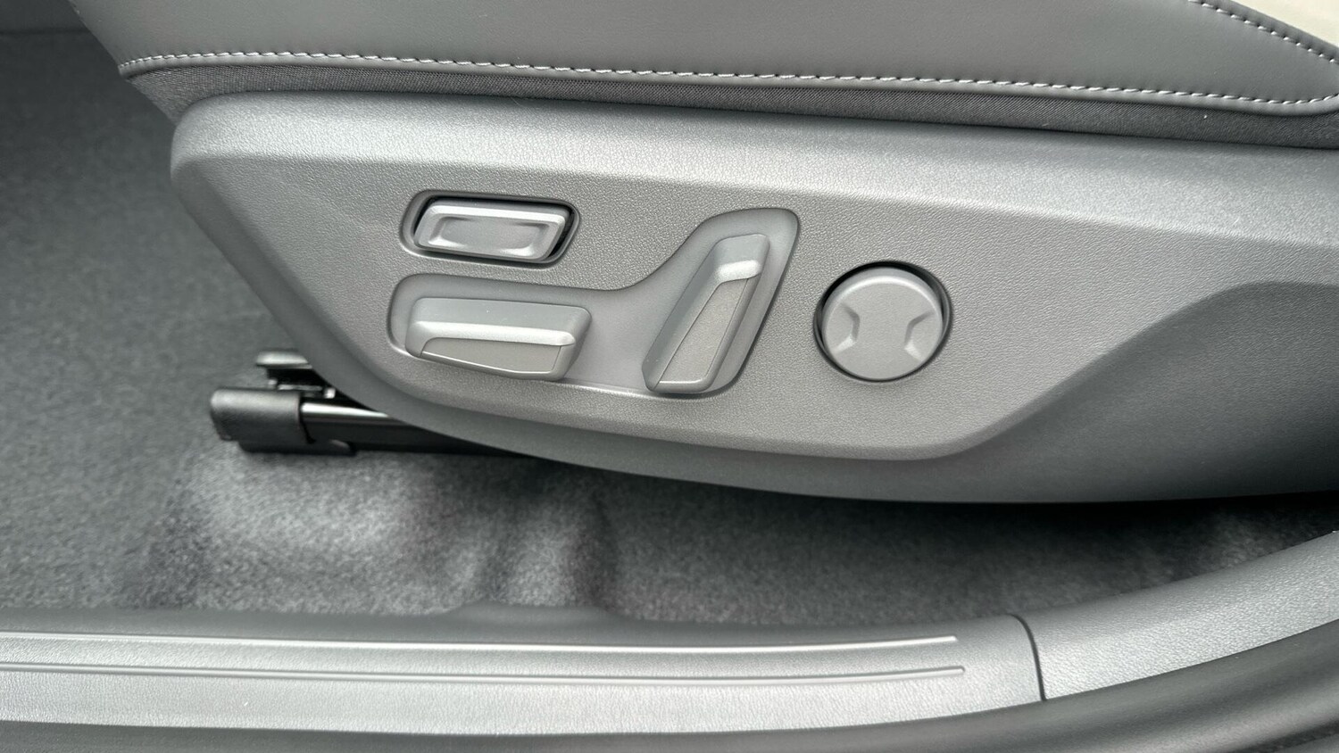 Used Kia EV3 for sale - 78204845: Photo 28