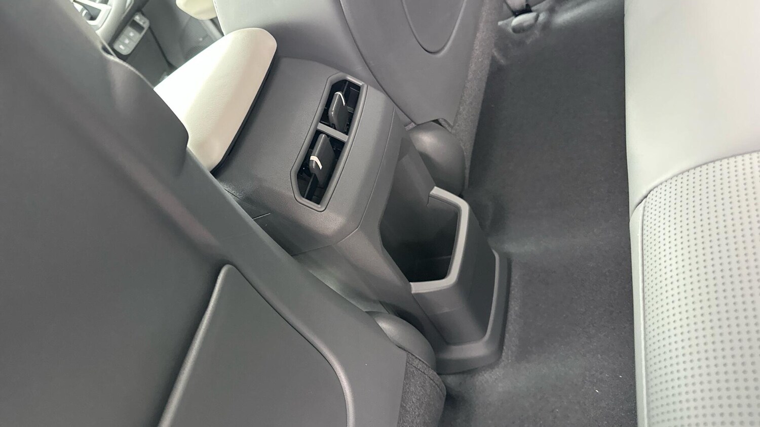 Used Kia EV3 for sale - 78204845: Photo 34