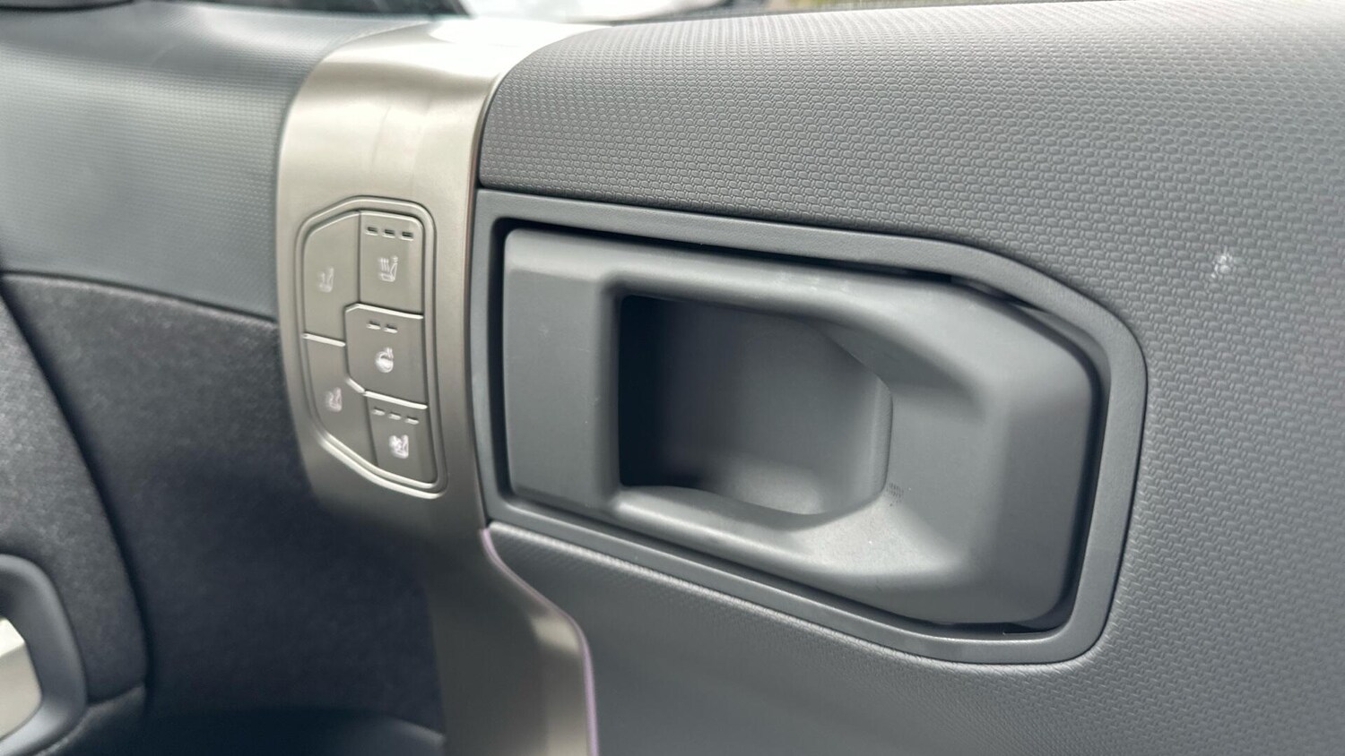 Used Kia EV3 for sale - 78204845: Photo 42