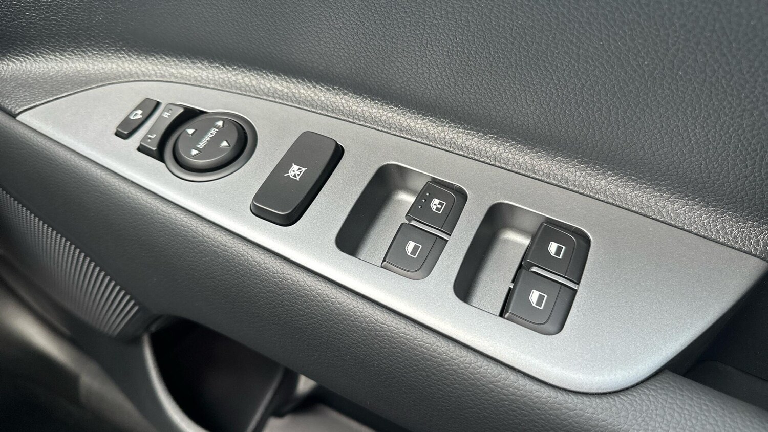 Used Kia Stonic 2025 for sale - 76336735: Photo 19