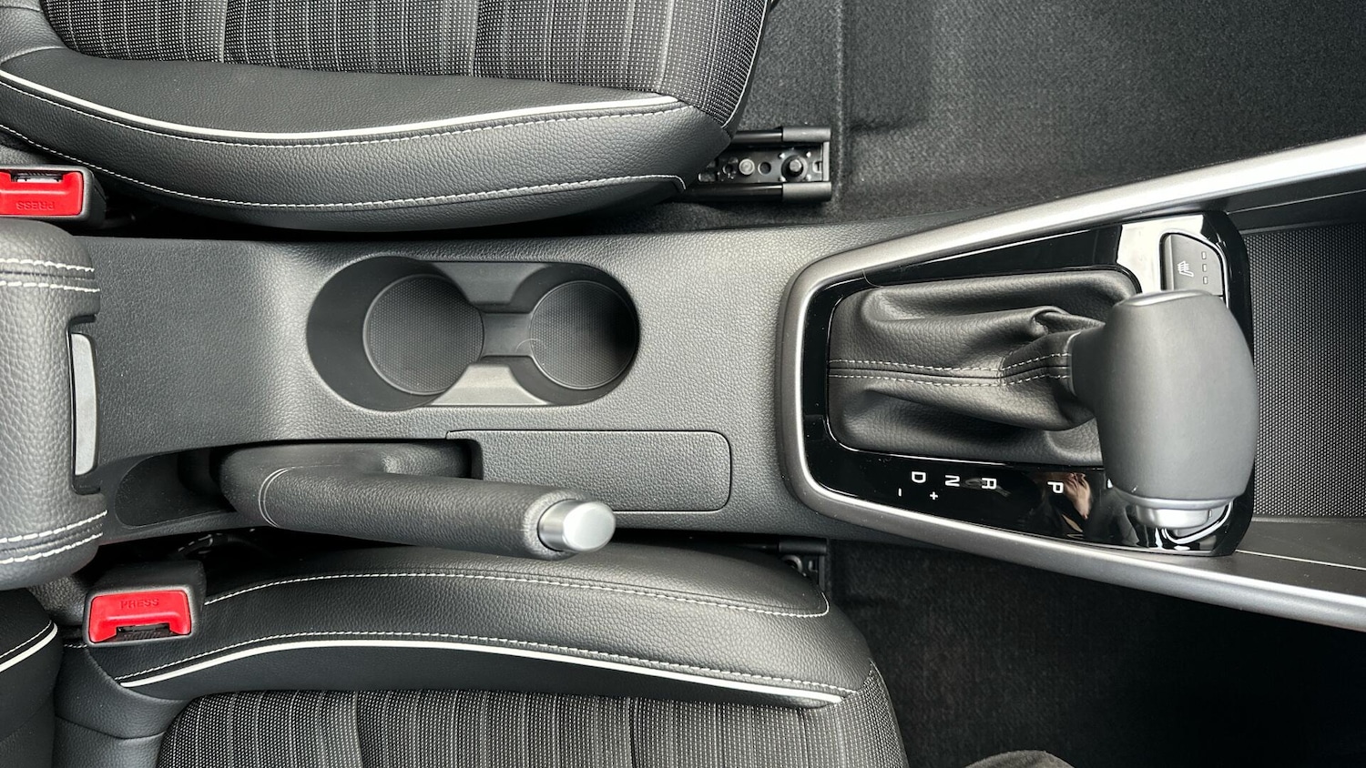 Used Kia Stonic 2025 for sale - 76336735: Photo 22