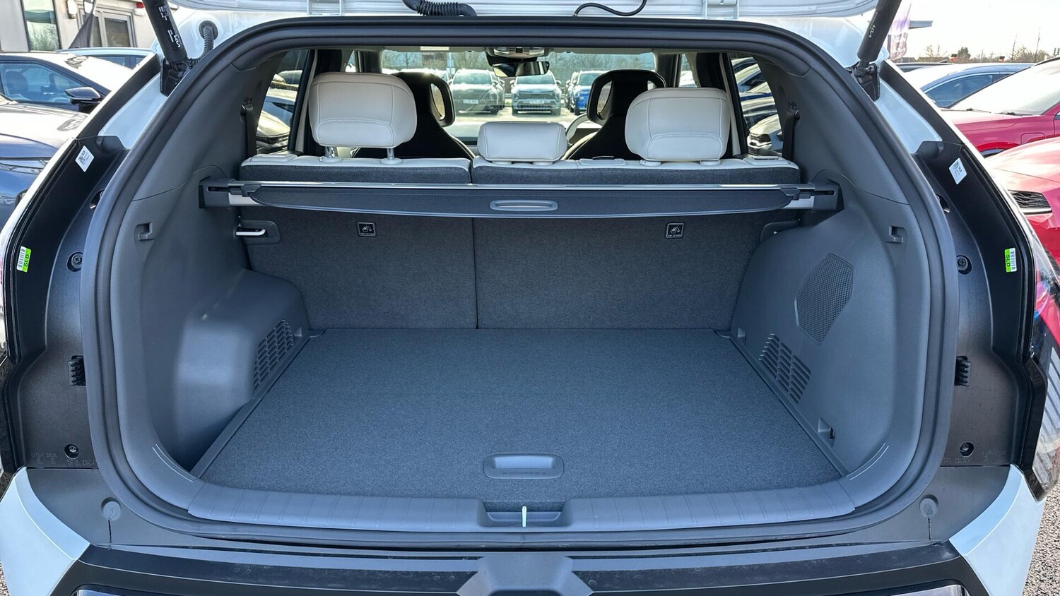 Used Kia EV3 2026 for sale - 77673219: Photo 8