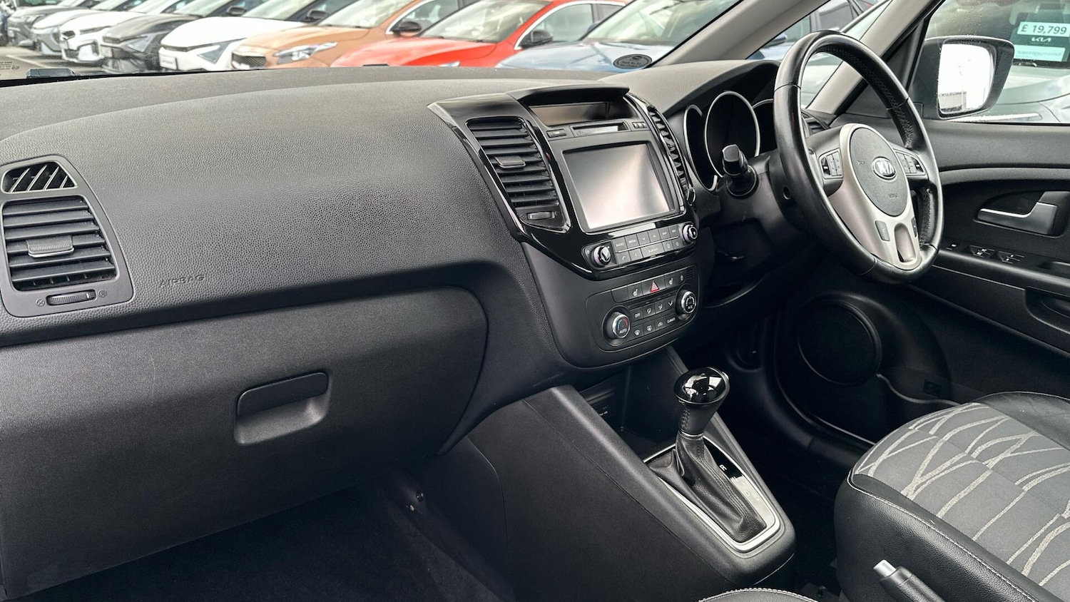 Used Kia Venga 2017 for sale - 77993402: Photo 3