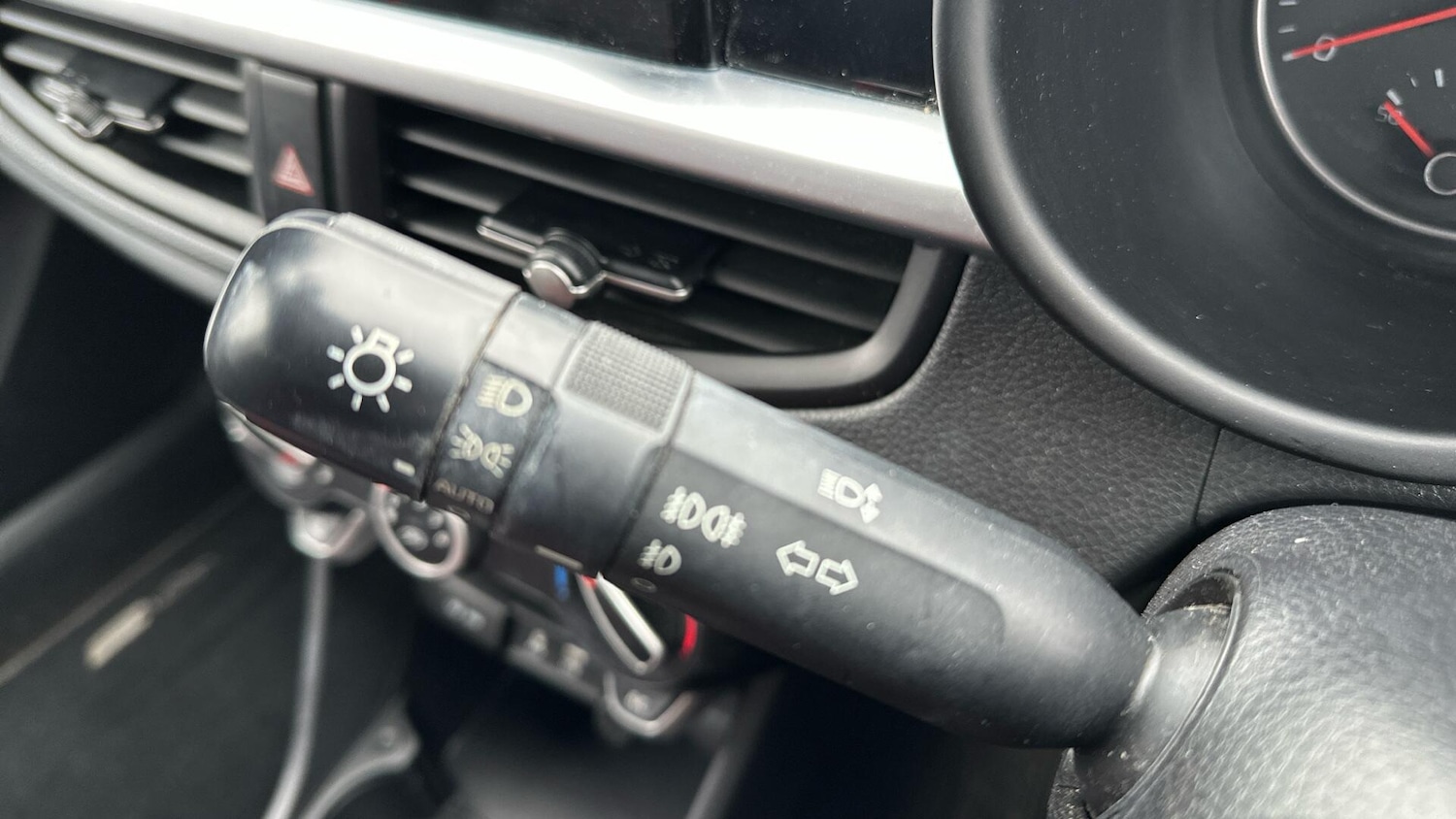 Used Kia Picanto 2018 for sale - 76522521: Photo 14