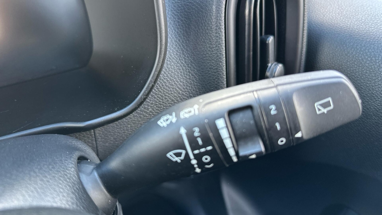 Used Kia Picanto 2024 for sale - 76513501: Photo 16