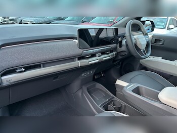 Used Kia EV3 2026 for sale - 77969958: Photo