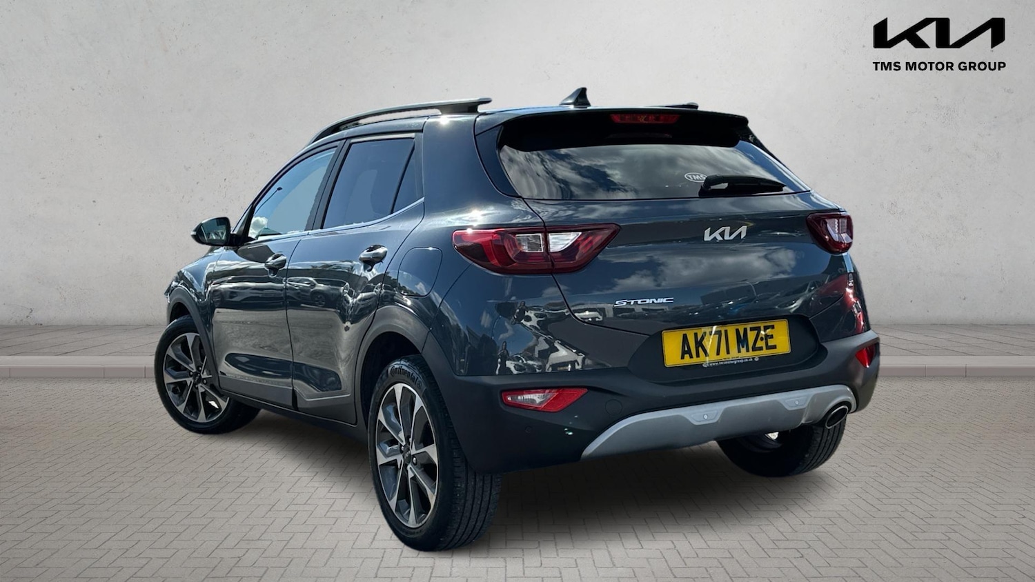 Used Kia Stonic 2021 for sale - 76657717: Photo 2