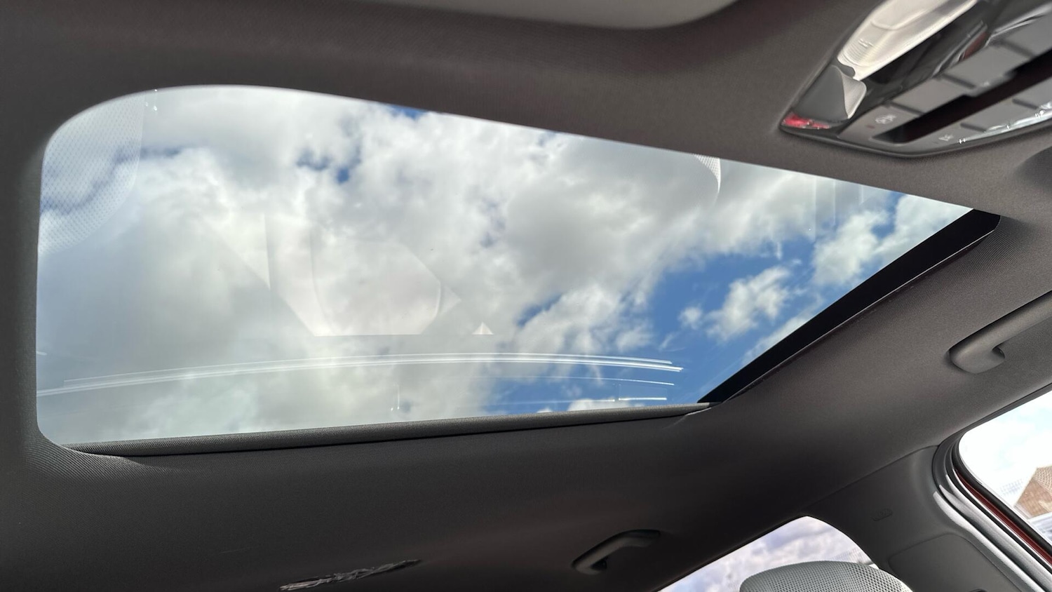 Used Kia EV3 2025 for sale - 76573079: Photo 14