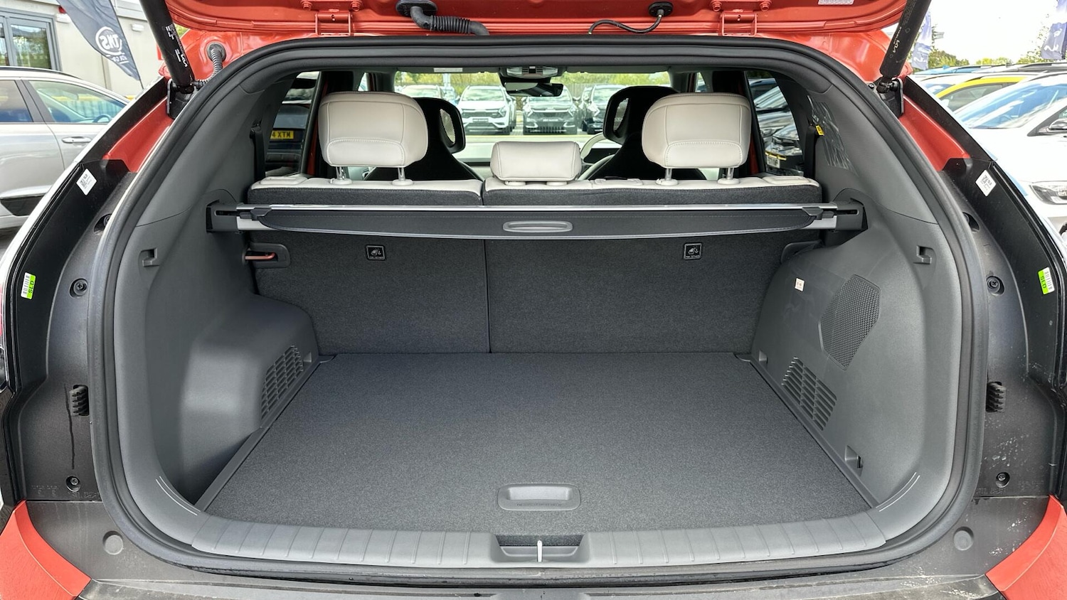 Used Kia EV3 2025 for sale - 76573079: Photo 8