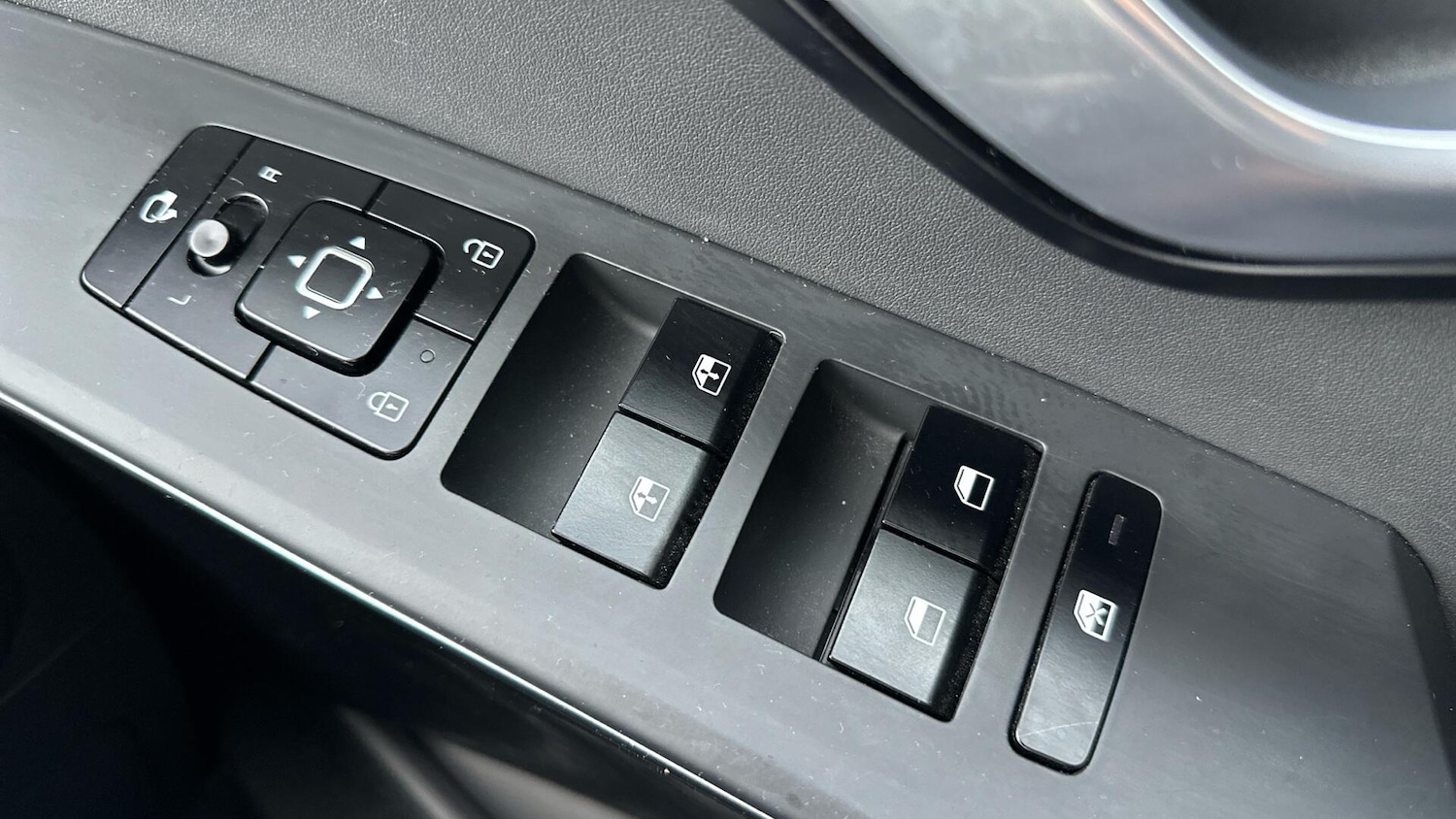 Used Kia Niro 2023 for sale - 76634301: Photo 18