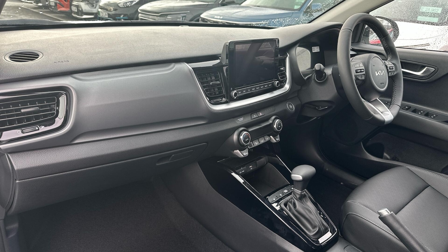 Used Kia Stonic 2025 for sale - 77073895: Photo 3