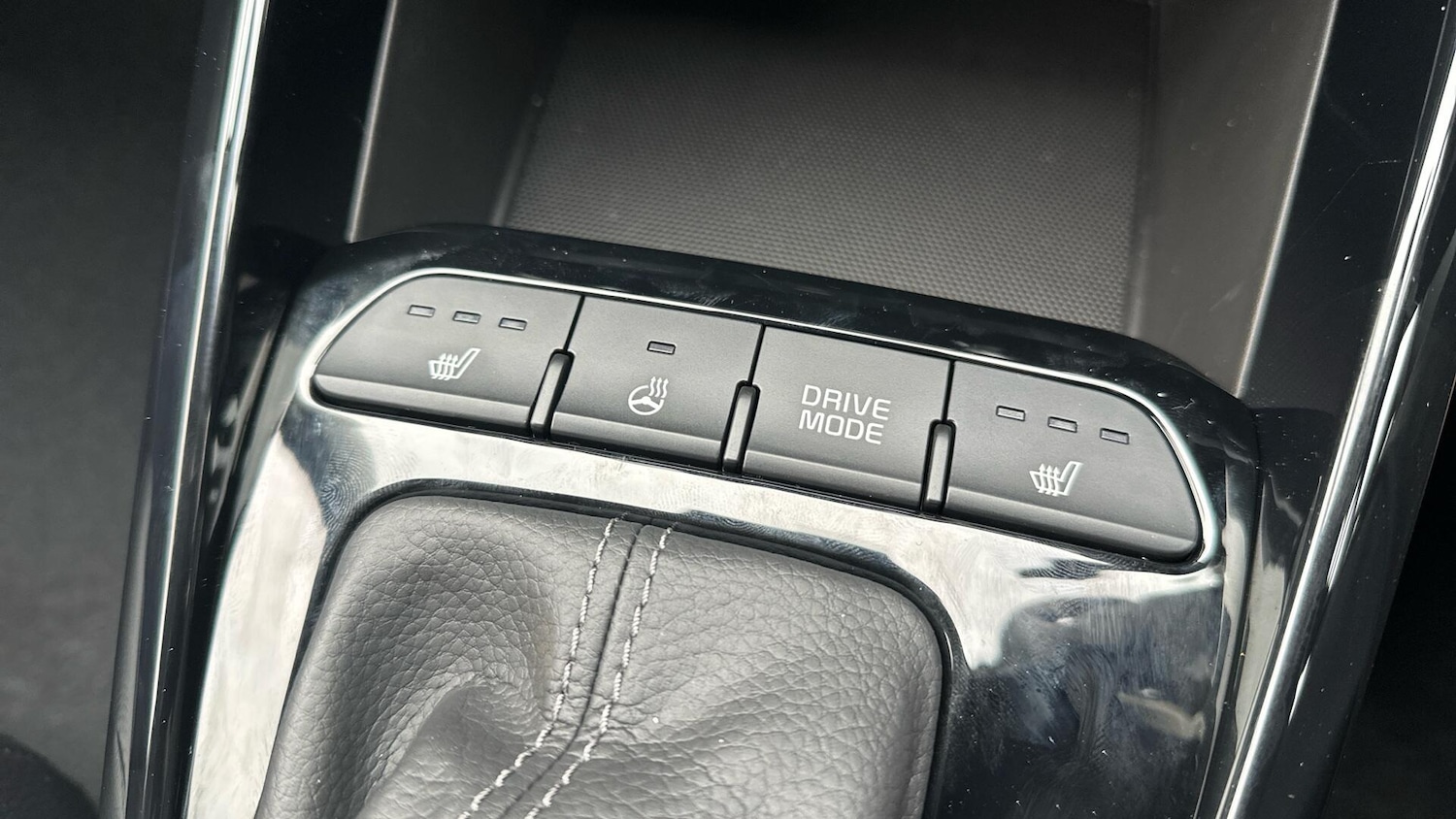 Used Kia Stonic 2025 for sale - 77073895: Photo 34