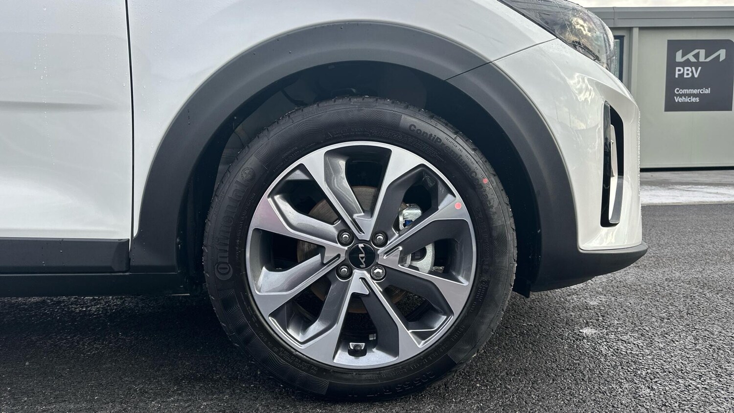 Used Kia Stonic 2025 for sale - 77073895: Photo 5